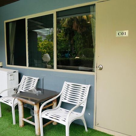 Let'S Hyde Pattaya Resort & Villas - Pool Cabanas Eksteriør bilde